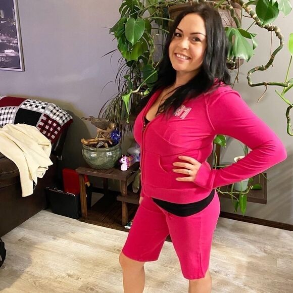 Guess Hot Pink Y2K Sweatsuit Size S/M - Picture 1 of 2